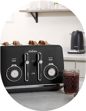 Breville the ToastSet 4 Slice Toaster - Black