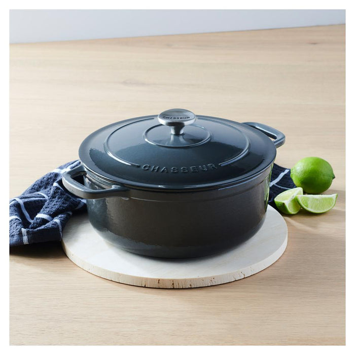 Chasseur Round French Oven Caviar 19206 1